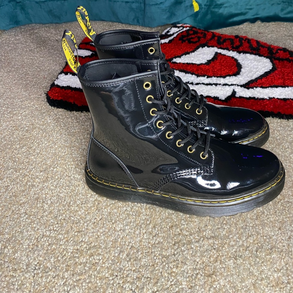 Dr martins size 10 womens 8.5 men